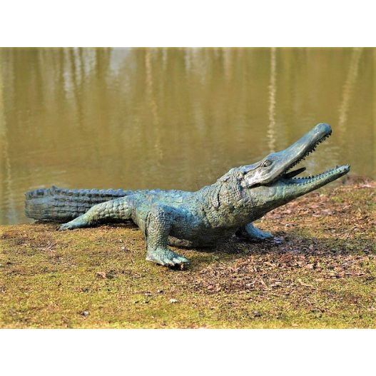 Statue Bronze crocodile